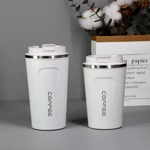 Estilo americano 501-600ml Titanio Poliéster Recubierto en forma de corazón Tazas de sublimación Taza de café al vacío