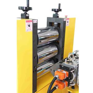 Máquina extrusora de plástico multifuncional, laminación de película fundida para película de envoltura de PE/PP/TPU/PET con componentes centrales, tornillo PLC - Product Image 3