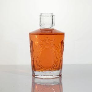 Botellas de vidrio al mejor <span class=keywords><strong>precio</strong></span> Botella de licor con patrones de alivio exquisitos <span class=keywords><strong>Tequila</strong></span> Whisky Brandy Vodka RUM JIN 500ml - Product Image 6