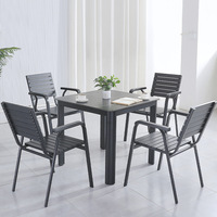 Tables et chaises d'extérieur en promotion pour jardin, terrasse, balcon avec protection solaire – Table à thé pour repas en plein air