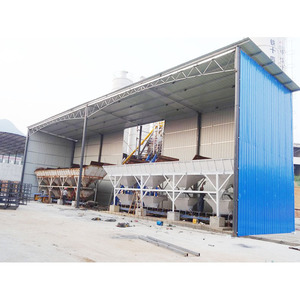 Abri temporaire en structure métallique légère avec toiture soudée pour chantier de construction - Product Image 1