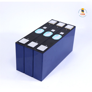 เซลล์แบตเตอรี่ลิเธียมไอออนแบบแท่งปริซึม CALB NCM 3.7V 113AH สำหรับระบบไฟฟ้า 36V 60V - Product Image 2