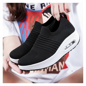 Sneakers da corsa Slip-On da donna modello LK-N58 con Design ventilato in Mesh 2 colori - Product Image 1