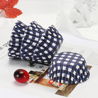 Moules colorés de revêtement de cupcake jetable de qualité alimentaire personnalisé pour la cuisson des outils de gâteau