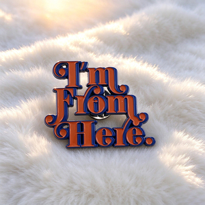 Broche de Esmalte Personalizado con Letras, Insignia de Metal Dorado para Ropa, Broche con Logotipo Personalizado para Prendas - Product Image 2