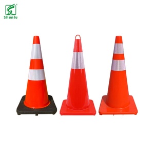 Cône de signalisation routière en PVC blanc robuste, cône de sécurité routière réfléchissant prismatique haute intensité, base antidérapante pour travaux routiers et parkings - Product Image 3