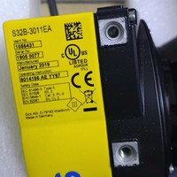 Nuevo Original en Stock S32b-3011ea. Controlador PLC Dedicado para Automatización Industrial