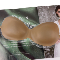Soutiens-gorge en silicone sans couture invisible couvre-mamelon push-up adhésif dos nu sous-vêtements sexy réutilisables pour les séances photo des femmes