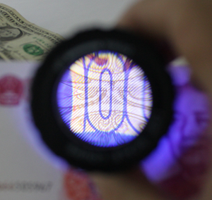 Loupe de poche TH9006B 30X avec lampe LED et échelle, loupe pour la mesure des bijoux anciens - Product Image 3