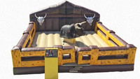 Taureau mécanique à vitesse réglable avec base gonflable pour fêtes et parcs d'attractions