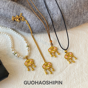 Guohaoshipin Chinese Style Gold Plated Necklace Lock Pendant Zinc Alloy Sweater Chain Lucky Charm Fashion Jewelry - Product Image 1