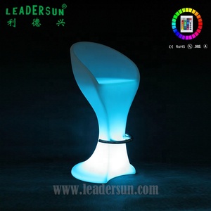 <span class=keywords><strong>Tabouret</strong></span> <span class=keywords><strong>de</strong></span> <span class=keywords><strong>Bar</strong></span> Led en plastique, 1 pièce, <span class=keywords><strong>de</strong></span> haute qualité, Durable, changement <span class=keywords><strong>de</strong></span> couleur, tenue amusante pour fête et événement - Product Image 4