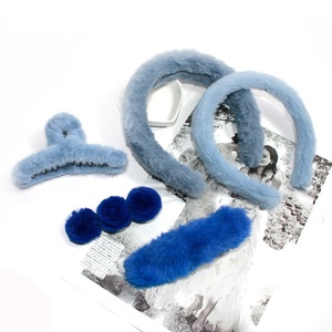 Pinza para el pelo de Invierno para mujer, <span class=keywords><strong>diadema</strong></span> de felpa <span class=keywords><strong>azul</strong></span>, nuevo diseño - Product Image 1