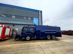 Produits bon marché Howo 6*4 Mini véhicule de pompier à haute pression multifonctionnel camion-citerne à eau camion de pompiers - Product Image 3