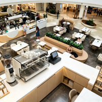 Comptoir de bar à café multifonctionnel de luxe personnalisé avec éclairage LED, écoresponsable, de haute qualité, pour centre commercial, kiosque, station de café