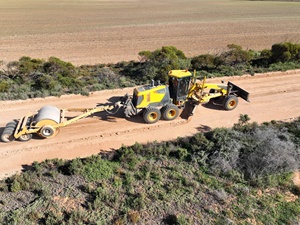 Motoniveladora 4230D con Motor de 180HP de Bajo Consumo y Diente Único Opcional - Product Image 6