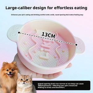 Gamelle anti-glouton en silicone écologique pour chien, grande taille, antidérapante, qualité alimentaire, facile à nettoyer pour chats et chiens, utilisation intérieure/extérieure/en voyage - Product Image 3