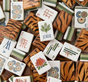 Jeu de <span class=keywords><strong>Mahjong</strong></span> Américain Personnalisé Moderne à Motif Tigre, Design Floral, pour 4 Joueurs, Jeu de Poker de Divertissement, Durable et Portable - Product Image 1