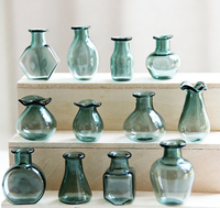 Vases miniatures en verre soufflé vert céladon, artisanat vintage, décorations de table, centres de table de mariage en gros, aimants de réfrigérateur DIY