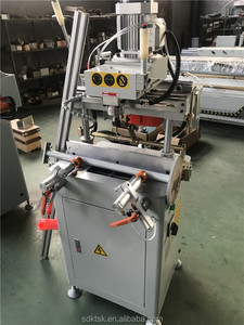 Machine <span class=keywords><strong>de</strong></span> fabrication <span class=keywords><strong>de</strong></span> fenêtres et <span class=keywords><strong>de</strong></span> portes en aluminium, routeur <span class=keywords><strong>de</strong></span> copie <span class=keywords><strong>PVC</strong></span>/UPVC contrôlé par PLC avec moteur - Product Image 2