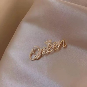 Broches de mode en métal sans nickel de luxe pour femmes, design CC, dernière collection coréenne quatre saisons printemps - Product Image 4