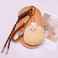 Porte-clés tendance en peluche en forme de bretzel, joli breloque de sac pour les meilleurs amis, cadeau d'anniversaire pour étudiants, vente en gros