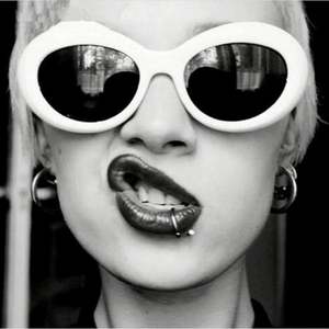 Gafas de Sol Retro de Moda, Superventas, para Hombre y Mujer, Montura Pequeña, Ovaladas, de Plástico, con Protección UV400 - Product Image 1