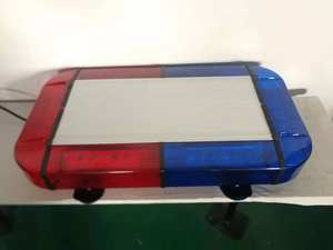 Nouveaux feux stroboscopiques de toit LED 30W avec barre lumineuse LED d'avertissement de sécurité d'urgence à base magnétique - Product Image 3