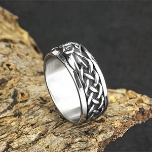 Anillo de Acero de Titanio para Hombre, Estilo Europeo Americano, Patrón de Cuervo Vikingo, Joyería Hip Hop, Regalo, Resistente al Óxido, Hipoalergénico - Product Image 1