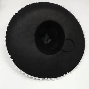 Sombrero Fedora Negro de Ala Ancha de Fieltro con Adorno de Pompón Blanco para Eventos de Negocios, Casual, Cinco de Mayo y Carnaval - Product Image 6