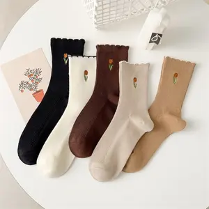 Оптовая продажа, простые однотонные женские носки с вышивкой и логотипом тюльпана, хлопковые Базовые носки с оборками