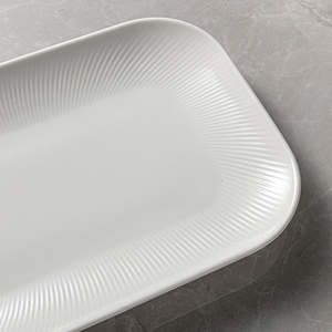 Jiujiuju Vaisselle en gros Grand plateau rectangulaire en porcelaine gaufrée de 14 ''allant au <span class=keywords><strong>micro</strong></span>-ondes Grande assiette de service <span class=keywords><strong>blanche</strong></span> brillante - Product Image 4