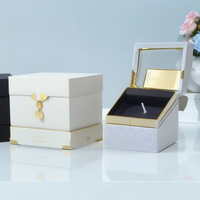 Boîtes rigides en carton recyclable de qualité supérieure avec estampage à chaud en feuille d'or personnalisée et laminage mat pour l'industrie de la joaillerie