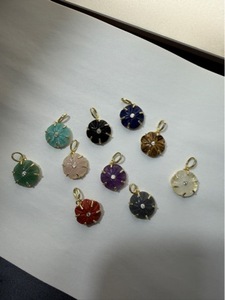 Collier exquis en cuivre de style punk, orné de fleurs en pierres précieuses colorées en 3D, idéal pour les filles avec une jupe - Product Image 6