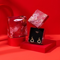 Boîte cadeau en carton à motif floral rouge irrégulier pour bijoux, bagues, colliers, lunettes, bracelet de style chinois