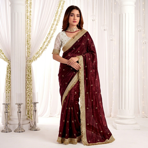 Sari en soie bordeaux avec broderie et bordure dorées pour les occasions de mariage, sari traditionnel pour femmes, longueur au sol - Product Image 1