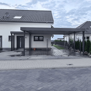 Abri de voiture en verre architectural avec toit en verre trempé et structure en aluminium, design esthétique pour une entrée de valet d'hôtel haut de gamme - Product Image 2