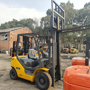 Chariots élévateurs d'occasion KOMATSU FD30/ FD80/ FD150, chariots élévateurs robustes pour travaux d'entrepôt, haute qualité et prix bas - Product Image 6