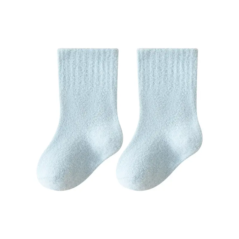 Wholesale winter fashion warm breathable soft middle tube beautiful pure kids 3d doll baby socks