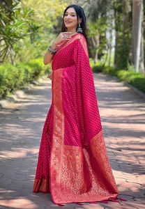 Sarees en soie de qualité supérieure Banarasi Katan pour les femmes fête et festival porter saree indien et pakistanais disponible à la quantité en vrac - Product Image 6
