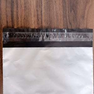 Sobres de polietileno largos de primera calidad, blancos mate, para embalaje de productos extendidos y enrollados, para pequeñas empresas - Product Image 4