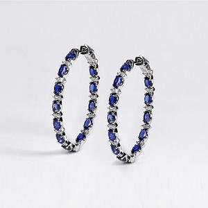 Boucles d'oreilles créoles bleues E568 en alliage de zinc plaqué argent, bijoux classiques pour femme avec pierres bleues et diamants ronds taille brillant - Product Image 3