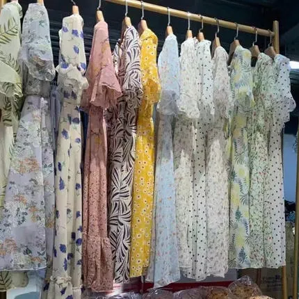 Guangzhou pazarı toptan kullanılan giysiler elbise ikinci el giysi kadın
