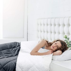 <span class=keywords><strong>Couverture</strong></span> lestée en molleton de vison gris double face et Sherpa Sherpa blanc - Product Image 2