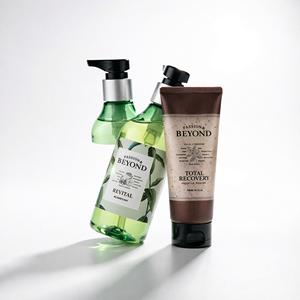 Ensemble de soins corporels revitalisants Passion & Beyond 400 ml hydratant éclaircissant pour tous types de peaux - Product Image 1