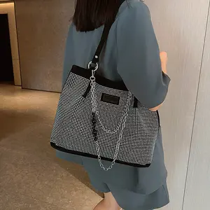 Twinkle 2024 nouveau Design sac fourre-tout de grande capacité mode diamants brillants sacs pour femmes étrangères épaule poche aisselle sac marée
