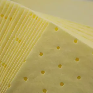 Les tampons absorbants chimiques jaunes perforés à alvéoles <span class=keywords><strong>absorbent</strong></span> le tapis chimique pour le déversement de liquide dans la zone de l'entrepôt - Product Image 3
