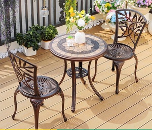 Vente <span class=keywords><strong>en</strong></span> gros, ensemble <span class=keywords><strong>table</strong></span> à manger d'extérieur, meubles de patio, ensemble de bistro rond <span class=keywords><strong>en</strong></span> <span class=keywords><strong>fonte</strong></span> d'aluminium, tables d'appoint d'extérieur - Product Image 4