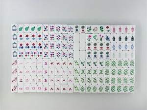 Mahjong américain Riichi gravé à 4 couches de 160 tuiles, série Boutique Magenta/vert, tapis de jeu design durable et portable pour le divertissement - Product Image 2