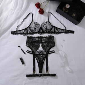 Diccvicc Set Intimo Floreale Trasparente con Reggiseno e Slip in Pizzo Ricamato, Elegante Reggicalze, Biancheria Intima Romantica per Donna - Product Image 6